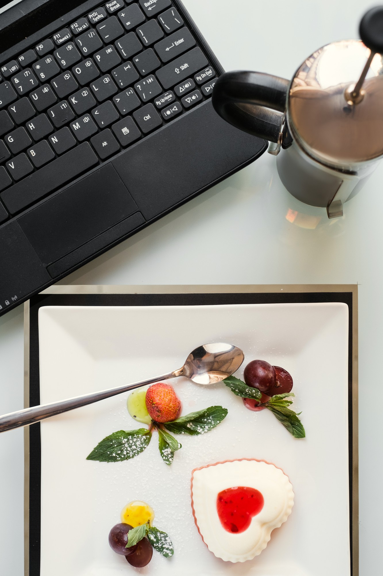 Set di utensili e piatto pronto